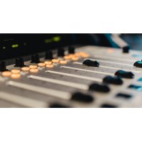 urgent.fm logo